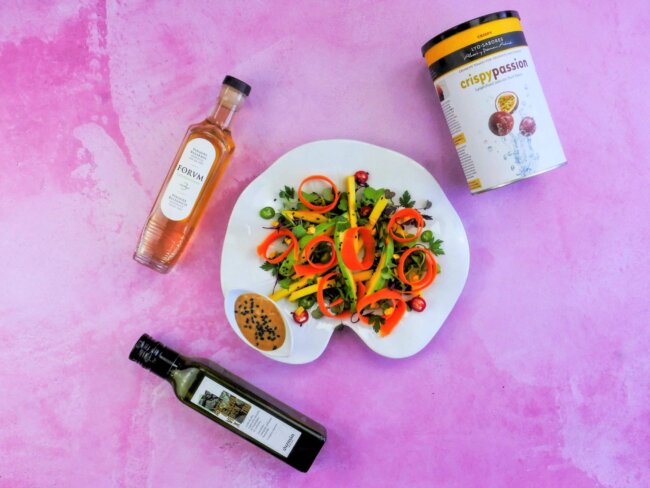 ensalada con salsa de cacahuete